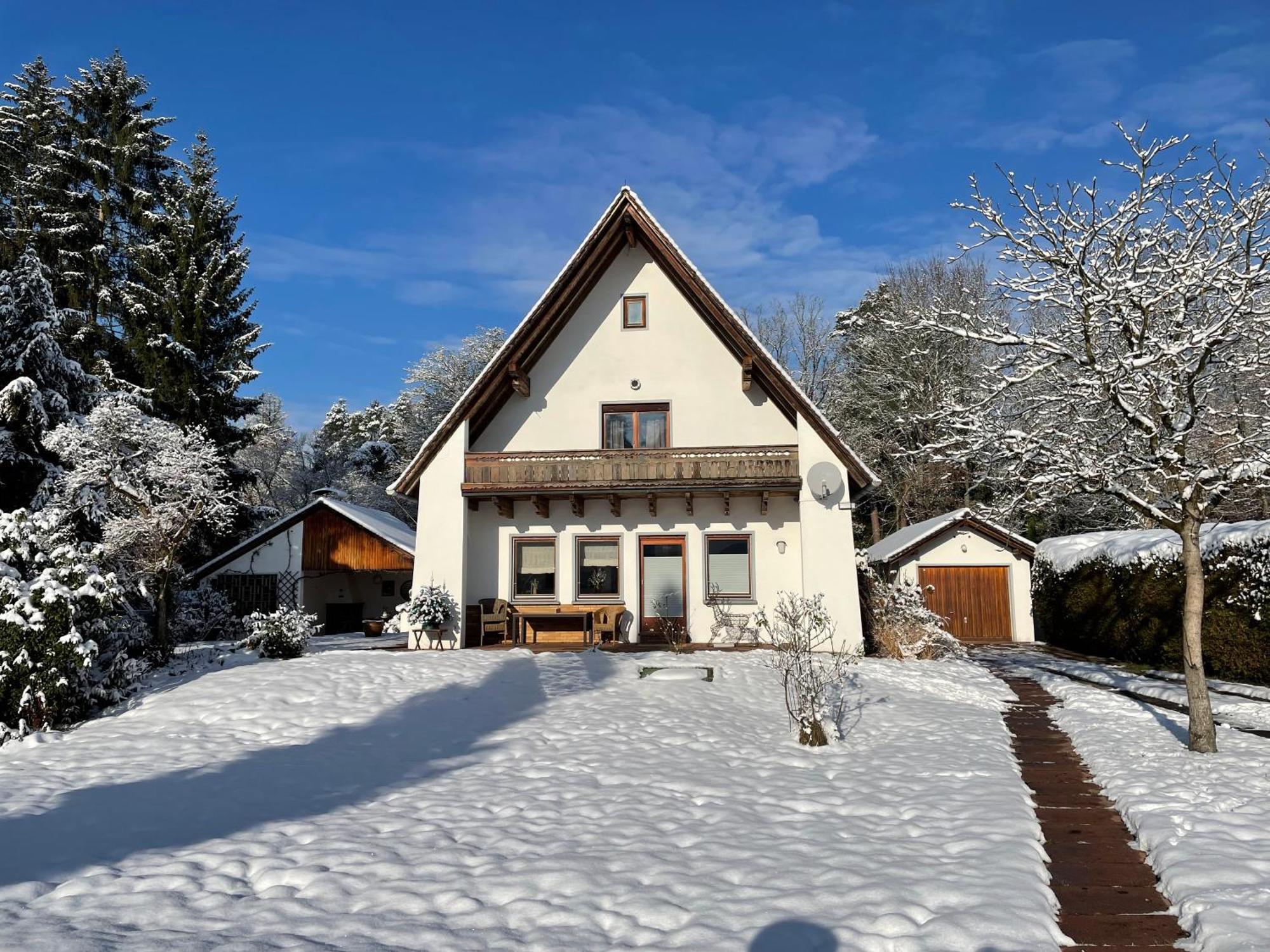 Messe- & Ferienhaus Gertraud Am Ludwigskanal, 24 H Self Check-In, Gratis Parken Wendelstein Exterior foto